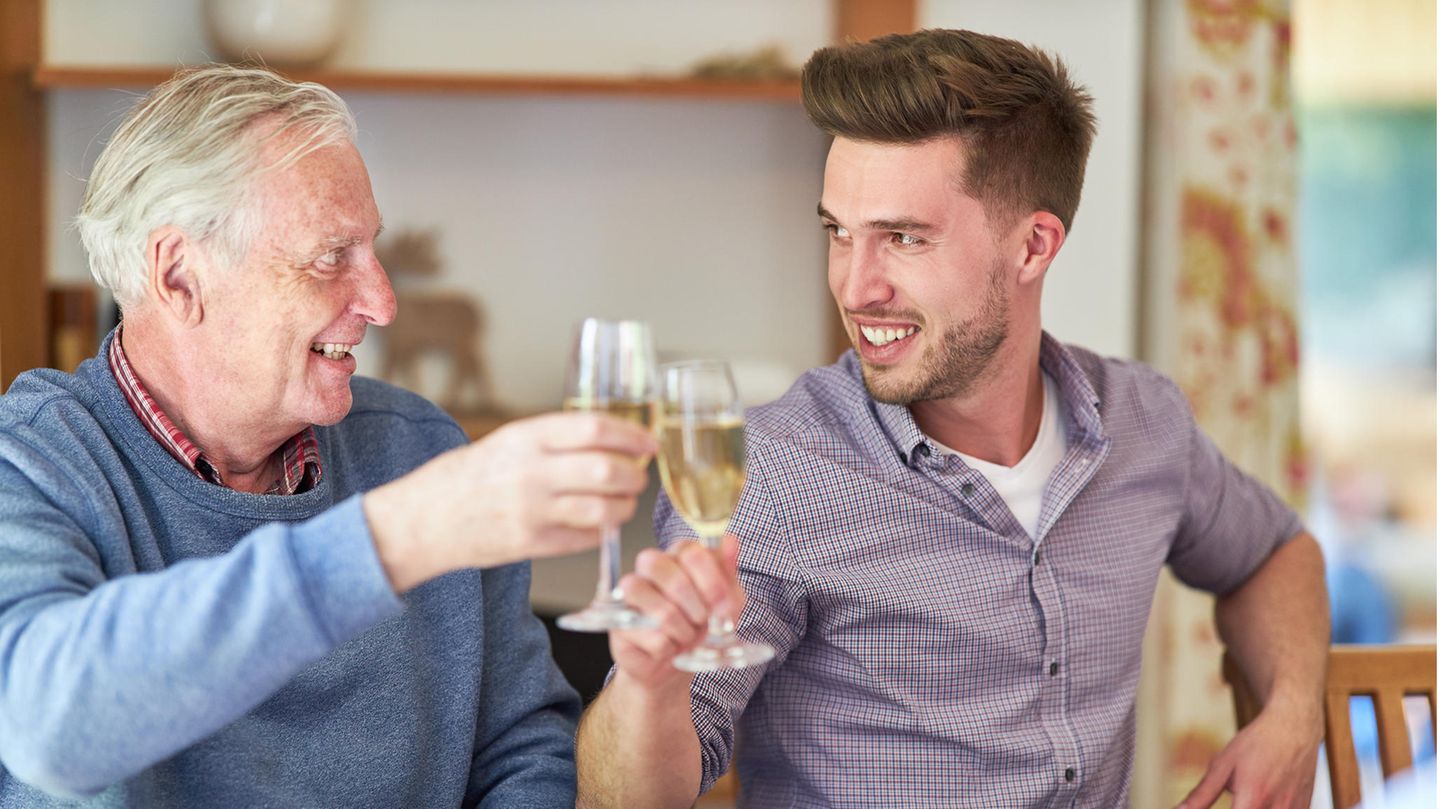 Parents influence the choice of partner: why the husband resembles the father