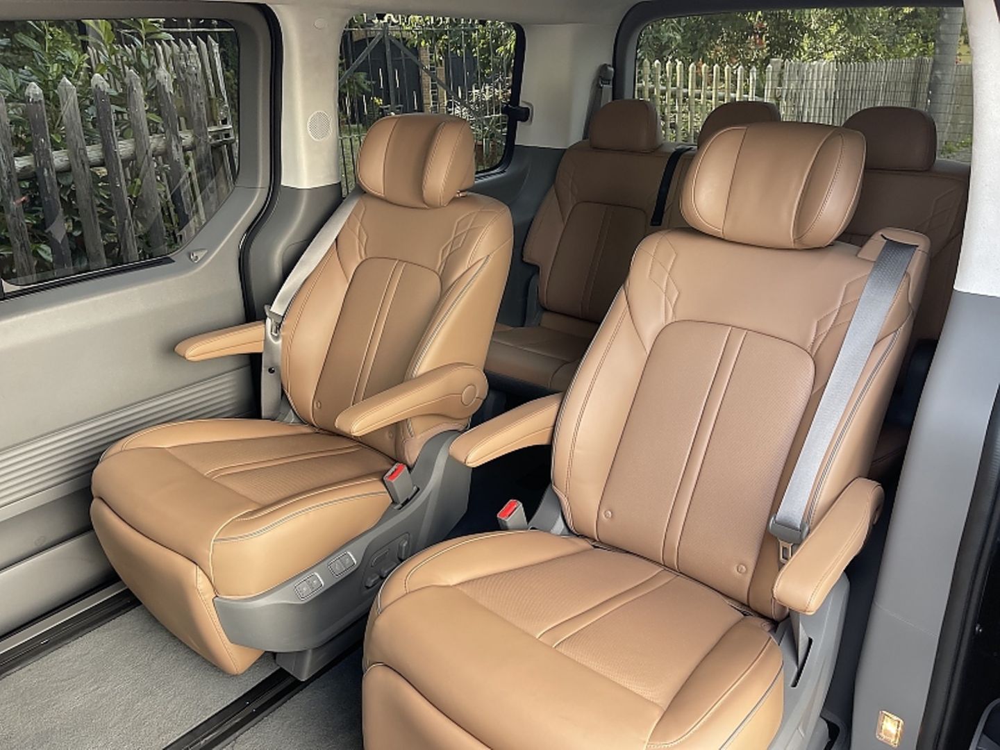 Hyundai Staria 2.2 CRDi 4WD Signature