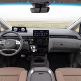 Hyundai Staria 2.2 CRDi 4WD Signature