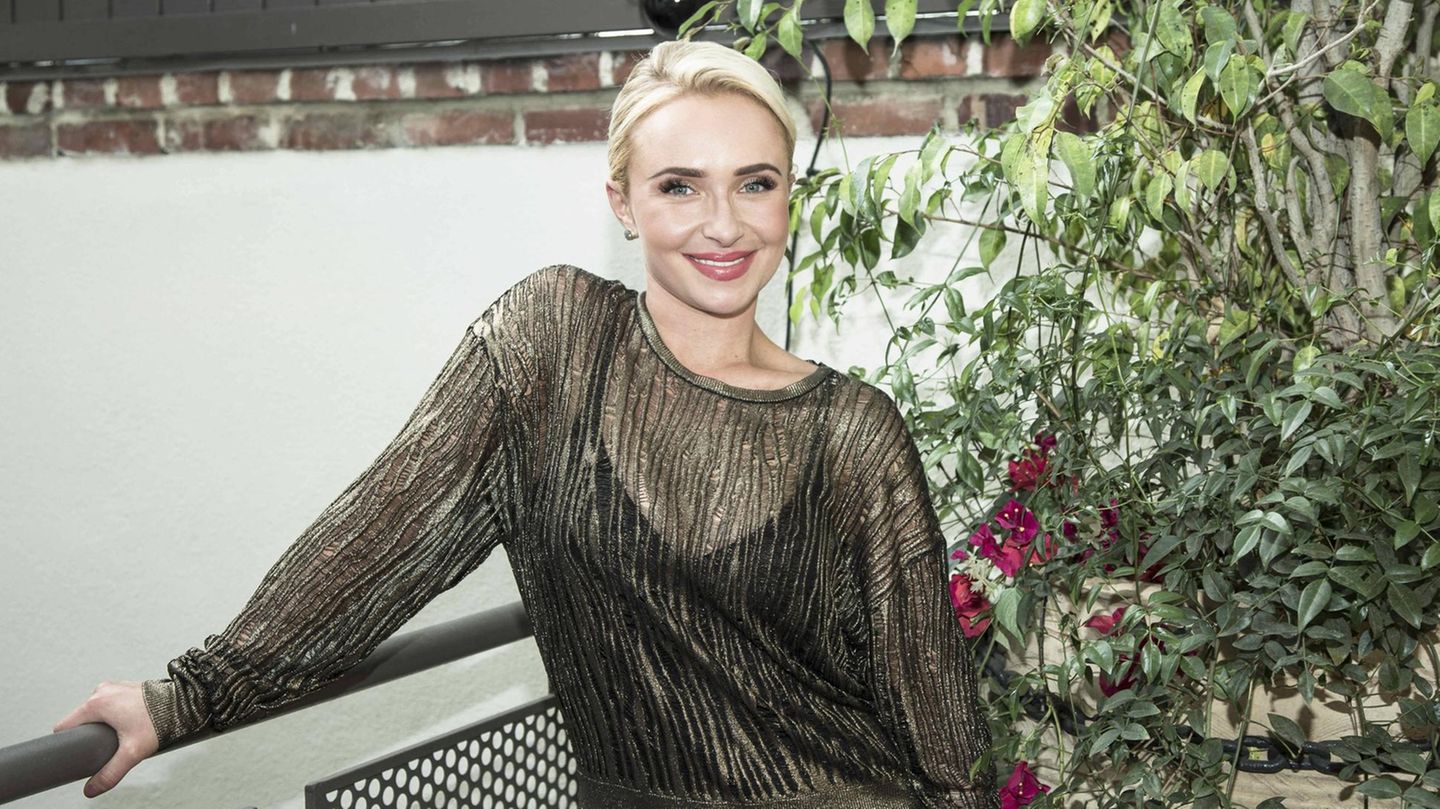 Hayden Panettiere opens up about her alcohol and drug addiction in a new interview.  Today she is clean