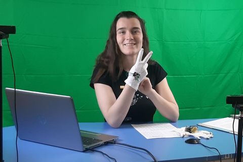 Die Handschuh-Erfinderin Emma Schiller