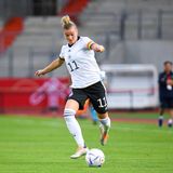 Alexandra Popp (Sturm, Kapitänin, VfL Wolfsburg, 31): Die Erfahrenste. Die Stürmerin verpasste verletzt zweimal eine EM. Kämpfte sich nach einem Knorpelschaden zurück, bekam zuletzt noch Corona. Sie beschäftigt sich gerne mit ihrem Hund Patch, einem Australian Shepherd.