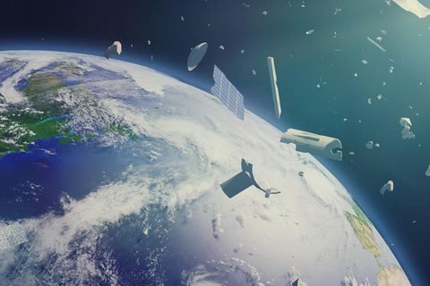 Immer mehr Satelliten führen bislang zu immer mehr Müll.