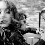 Klaus Lemke war im Neuen Deutschen Film auch als Darsteller gefragt. Regisseure wie Rudolf Thome oder Thomas Schamoni besetzten ihn, Letzterer 1970 in seinem  Film "Ein großer graublauer Vogel", in dem Lemke die Hauptrolle spielte. 