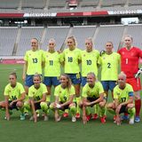 Schweden: Die Schwedinnen gehören seit jeher zu den stärksten Nationen und haben es bei großen Turnieren immer weit gebracht. Köpfe der Mannschaft sind ohne Frage Torhütterin Hedvig Lindahl (rechts stehend), die mittlerweile 39 Jahre alt ist, und Rekordnationalspielerin Caroline Seger (37, rechts hockend). Bei den Olympischen Spielen 2016 und 2021 gewannen die Schwedinnen jeweils Silber.