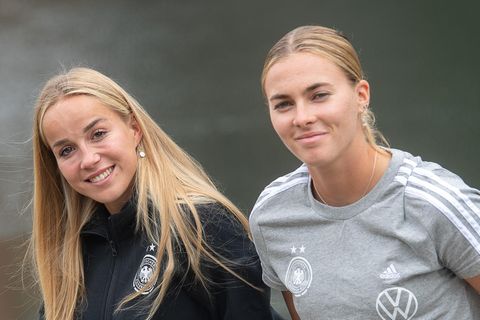 Giulia Gwinn (l.) und Laura Freigang
