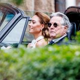 Die 33-jährige Franca Lehfeldt  wurde von ihrem Vater in einem offenen Porsche zur Kirche gebracht. 