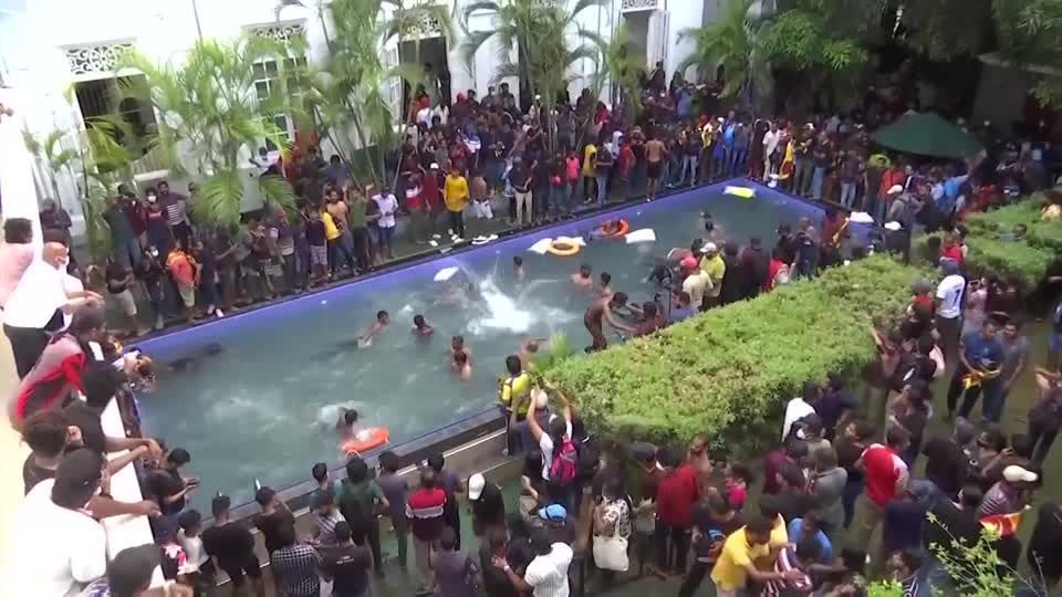 Video: Sri Lankas Präsident vor Rückzug Video: Sri Lankas Präsident vor Rückzug