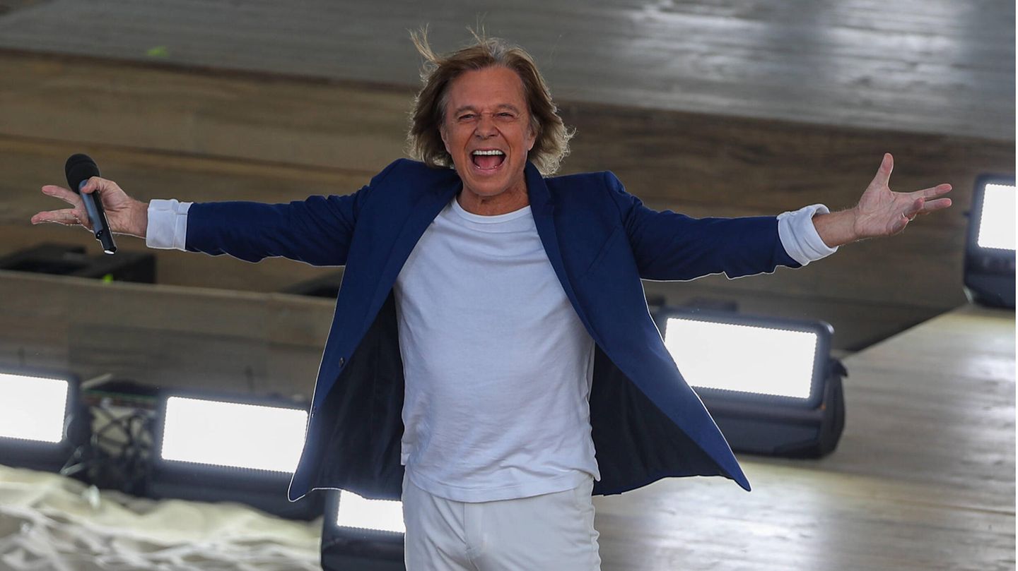 Am 9. Juli verkündete der Sänger in der ARD-Show "Die große Schlagerstrandparty" von Florian Silbereisen sein Karriere-Ende