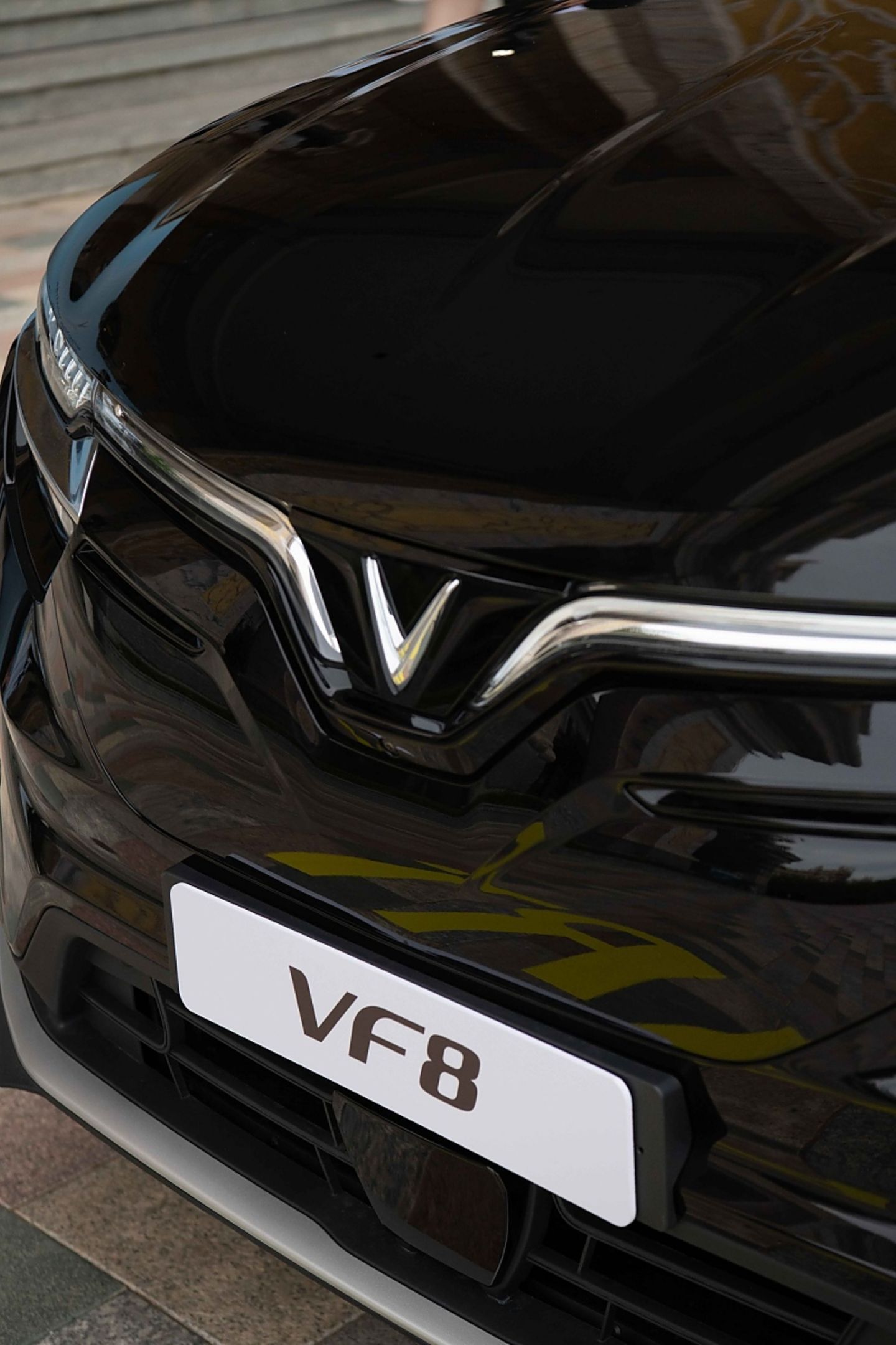 VinFast VF 8