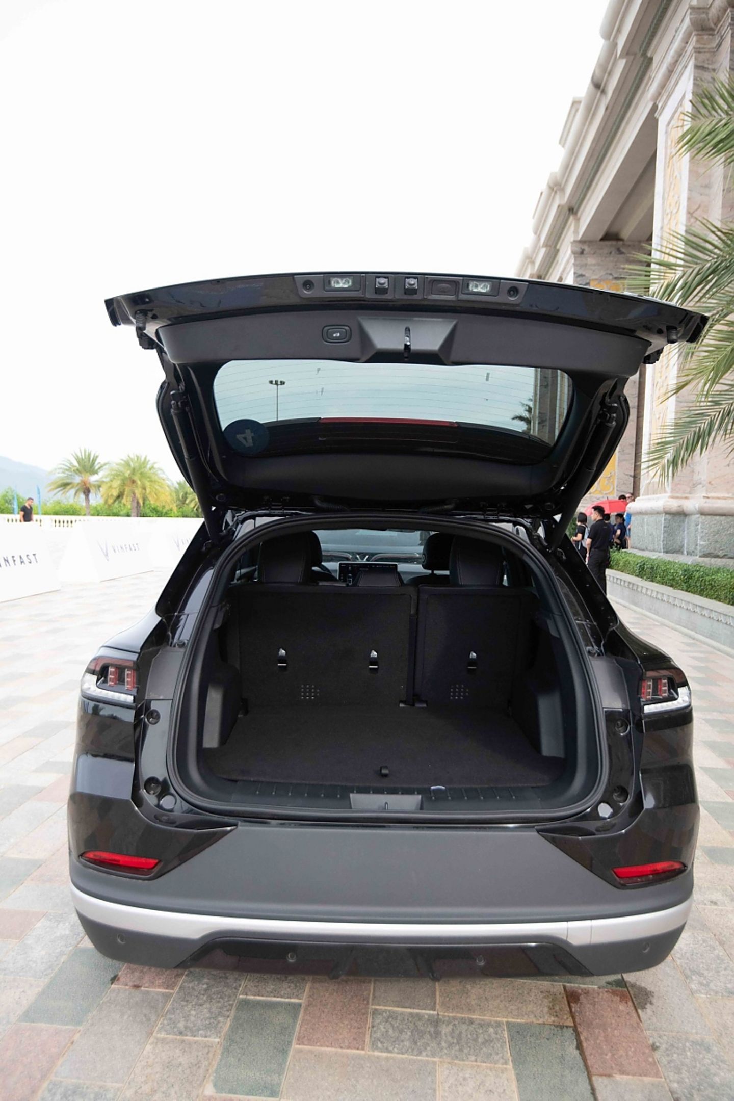 VinFast VF 8