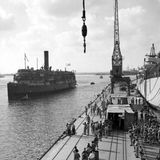 Auf diesem Bild ist die "Exodus 1947" im Hafen von Haifa im damaligen Palästina zu sehen.