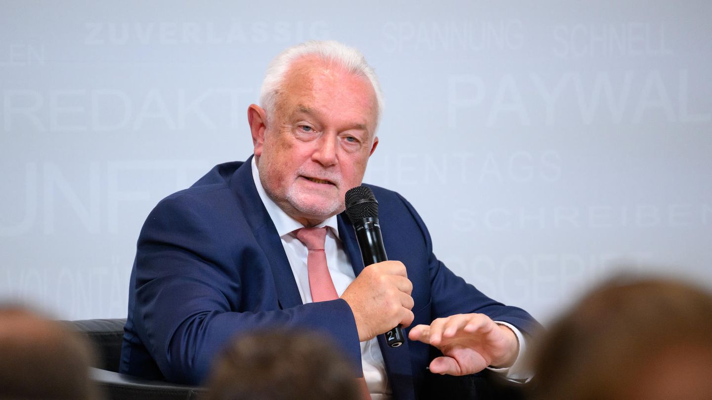 "Beleidigte Leberwurst" und Co: Als der Botschafter den Kanzler als "beleidigte Leberwurst" bezeichnete, platzte einigen der Kragen. Selbst Oppositionspolitiker nannten das "indiskutabel" und "unangemessen". "Olaf Scholz ist keine Wurst, er ist der Kanzler der Bundesrepublik Deutschland", sagte FDP-Vize Wolfgang Kubicki damals. Als der Botschafter den Kanzler als "beleidigte Leberwurst" bezeichnete, platzte einigen der Kragen. Selbst Oppositionspolitiker nannten das "indiskutabel" und "unangemessen". "Olaf Scholz ist keine Wurst, er ist der Kanzler der Bundesrepublik Deutschland", sagte FDP-Vize Wolfgang Kubicki damals.