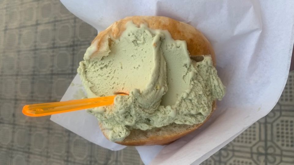 Brioche mit Eis Brioche mit Eis
