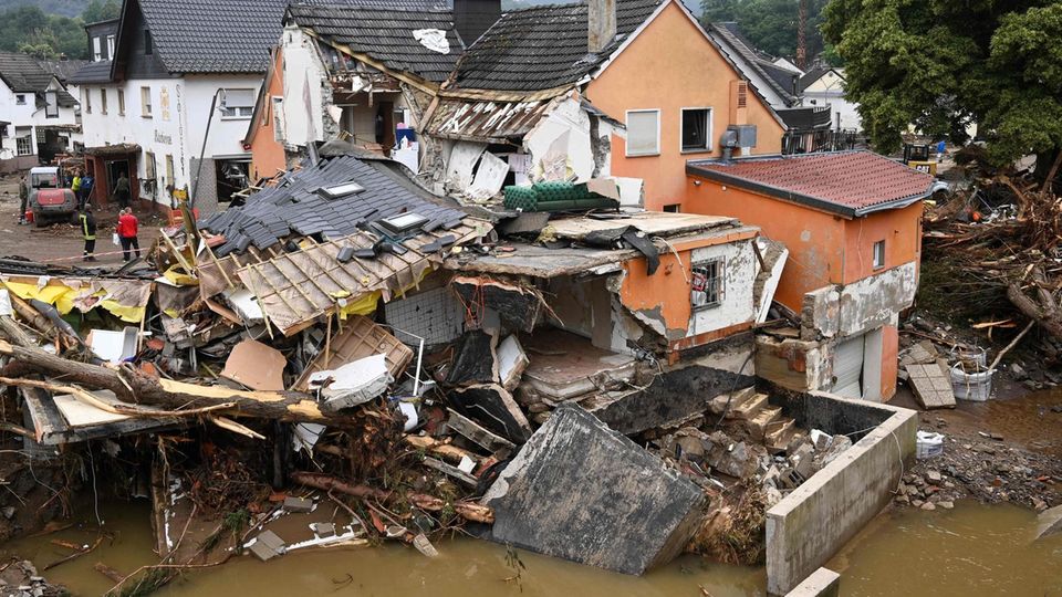 Ein von der Flut zerstörtes Haus im Ahrtal