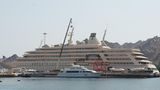 Die Jacht "Fulk al Salamah" im Hafen von Maskat im Oman