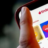 Covid-Symbol in der Tinder-App