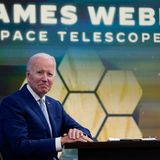 Prestige-Projekt: US-Präsident Joe Biden war Teil der Präsentation des Premierenfotos des JWST. Das Teleskop wurde nach dem zweiten Nasa-Chef James Edwin Webb benannt, der die Raumfahrtbehörde von 1961 bis 1968 leitete.