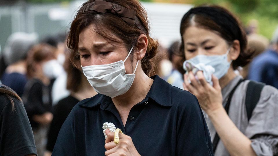 Shinzo Abes letzte Reise: Japaner nehmen Abschied von getötetem Ex-Premier