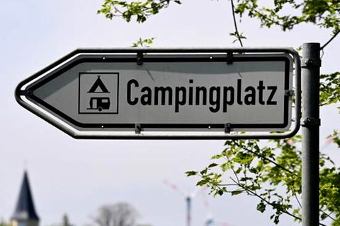 Wohnen immer teurer: Jetzt leben manche Menschen dauerhaft im Wohnwagen