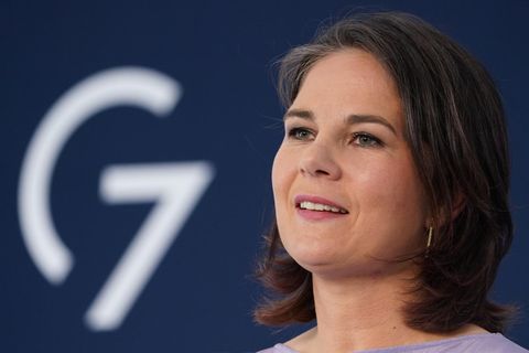 Außenministerin: "Putin opfert sein eigenes Land": Baerbock über die Folgen des russischen Kriegs und die Chancen auf Friedensverhandlungen