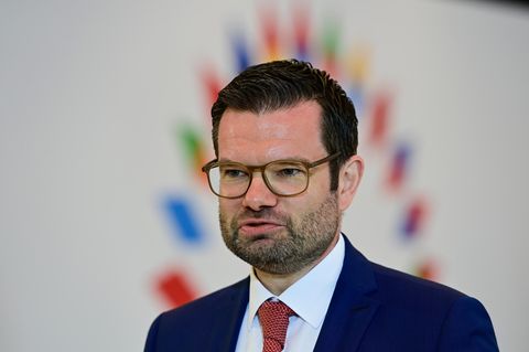 Marco Buschmann kritisiert Layla-Verbot