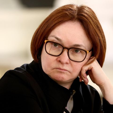 Elvira Nabiullina hat den Rubel gegen den vereinten Westen verteidigt.