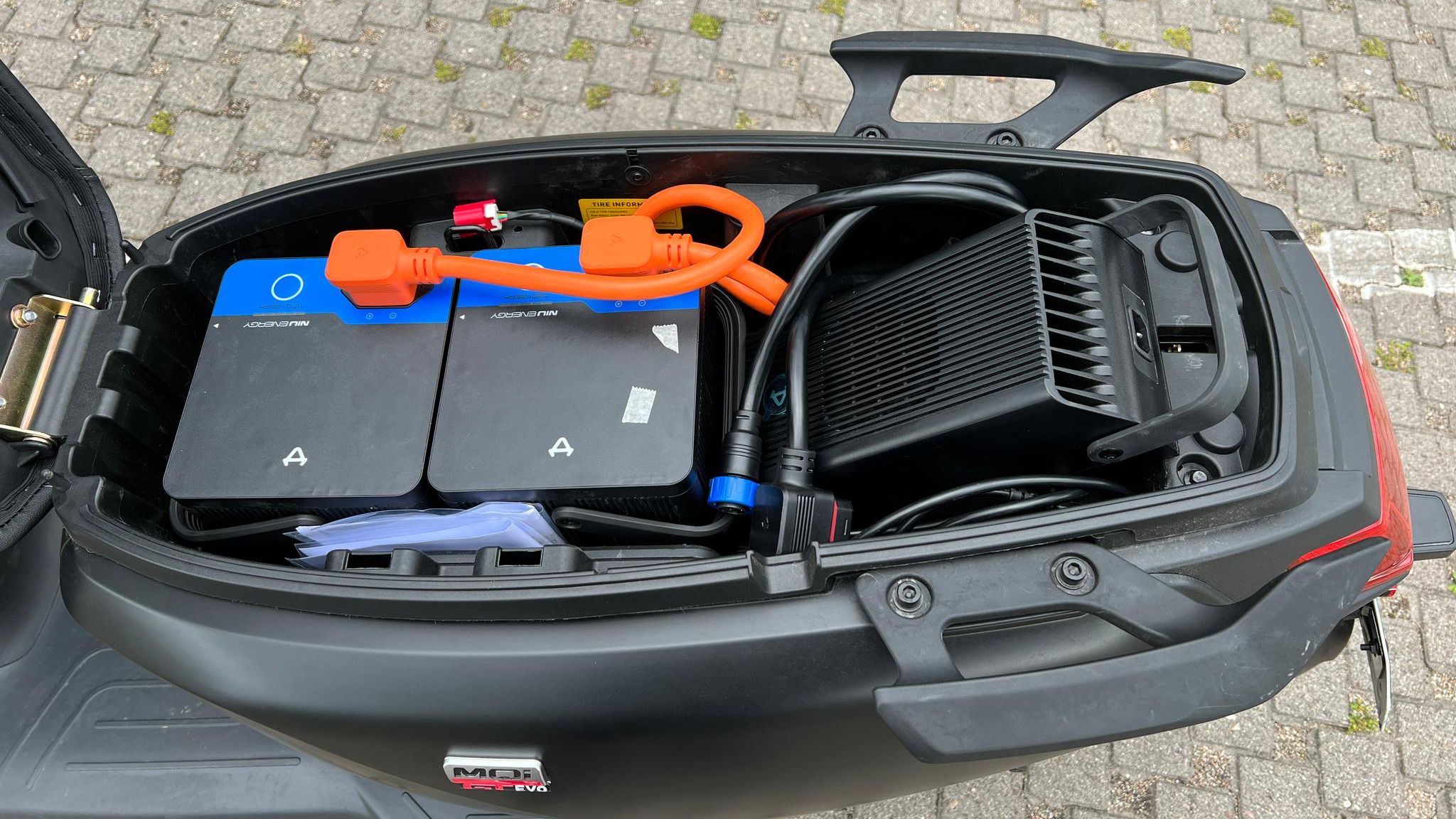 Elektroauto-Kofferraum-Schloss-Haken-Batterie-Auto-Kofferraum