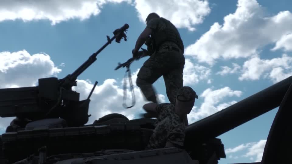 Video: Ukraine startet Gegenoffensive im Süden Video: Ukraine startet Gegenoffensive im Süden