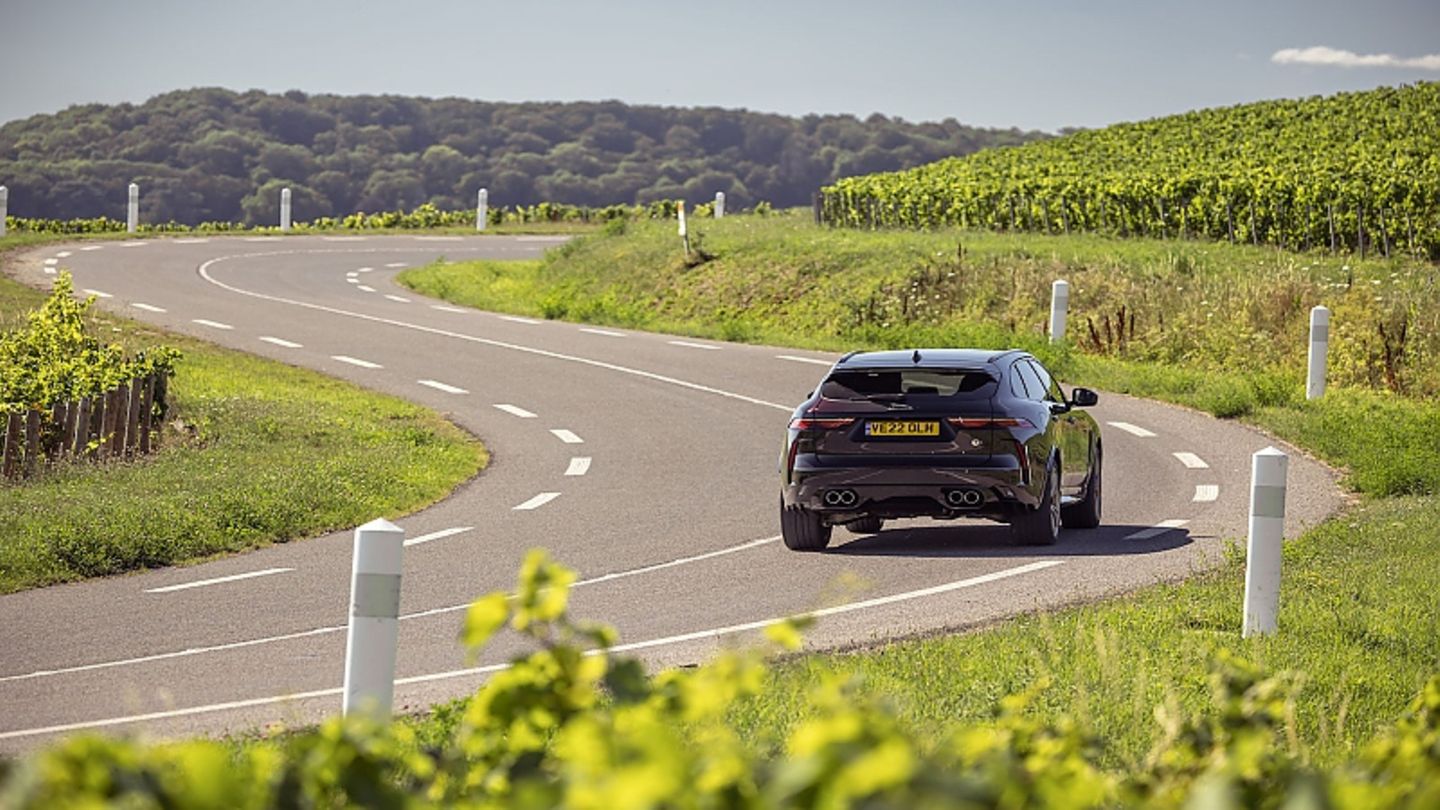 Jaguar F-PACE SVR Edition 1988