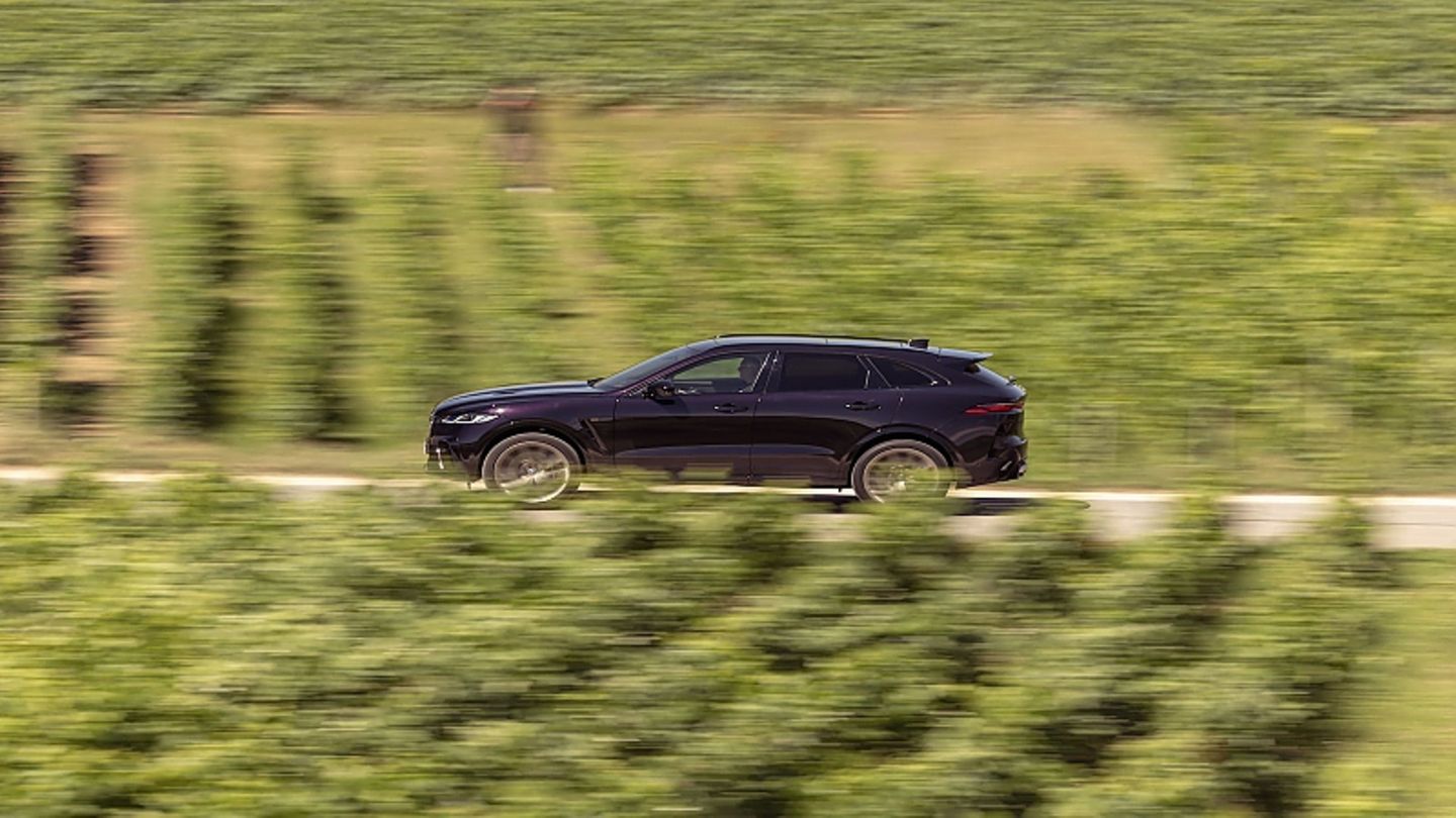 Jaguar F-PACE SVR Edition 1988
