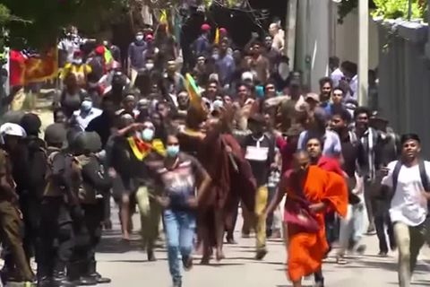 Video: Notstand in Sri Lanka ausgerufen