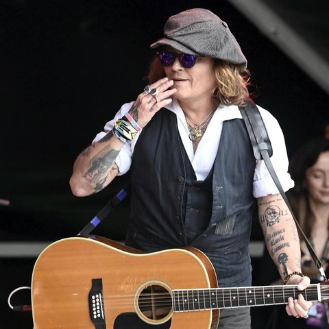 Johnny Depp im Juni beim Helsinki Blues Festival. In München waren keine Fotografen zum Konzert zugelassen