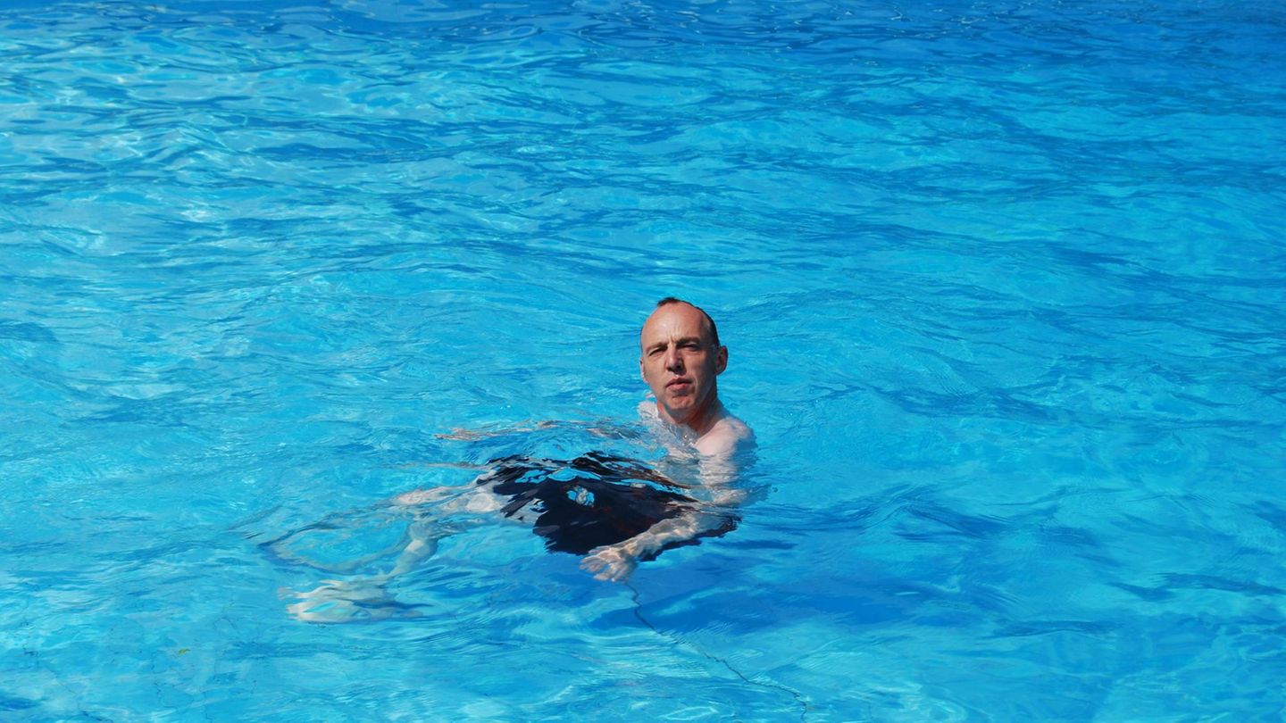 Kester Schlenz im Wasser Kester Schlenz im Wasser