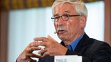 2020: Der ehemaliger Berliner Finanzsenator Thilo Sarrazin wurde von der Bundesschiedskommission aus der SPD ausgeschlossen, nachdem er seine Genossen über zehn Jahre lang mit seinen islamistischen Thesen genervt hatte. Zwei frühere Anläufe zum Rauswurf scheiterten; das 2018 von der Parteiführung angestrengte Verfahren führte im Juli 2020 zum Erfolg. Anlass waren Sarrazins Thesen in dem vor zwei Jahren erschienen Buch "Feindliche Übernahme. Wie der Islam den Fortschritt behindert und die Gesellschaft bedroht".