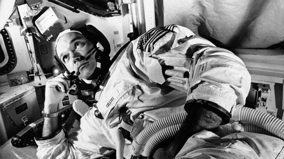 Astronaut Michael Collins ruht sich bei einer Trainingspause aus