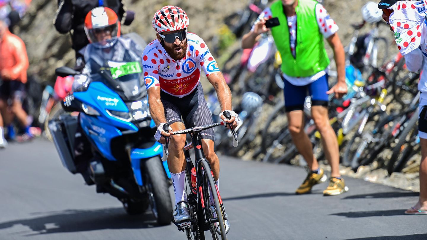 Simon Geschke vom Team Cofidis lässt das Herz der deutschen Fans höher schlagen, weil der 36-Jährige Veteran das gepunktete Bergtrikot erobert und bei der ersten Alpen-Ankunft am Col du Granon Serre Chevalier und in Alpe d'Huez verteidigt