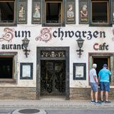 1 Jahr Ahr Schwarzes Kreuz