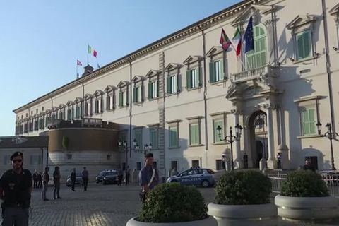 Video: Regierungskrise in Italien - Präsident lehnt Draghis Rücktrittsgesuch ab