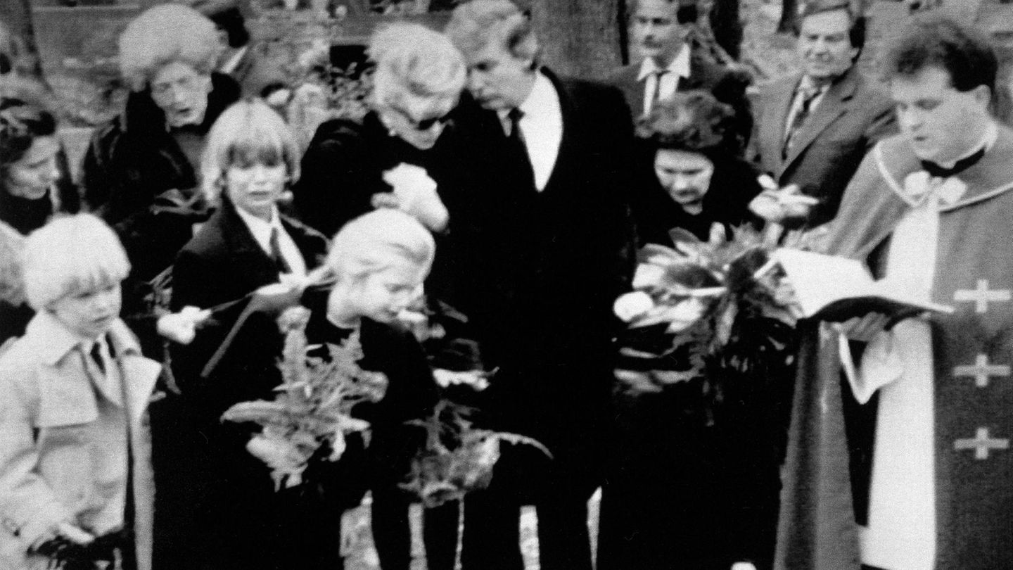 Ivana Trump Beerdigung Vater