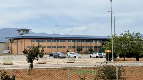 Spanien, Palma de Mallorca: Das Gefängnis Centro Penitenciario de Mallorca. Hier saßen die "Kegelbrüder" in U-Haft. 