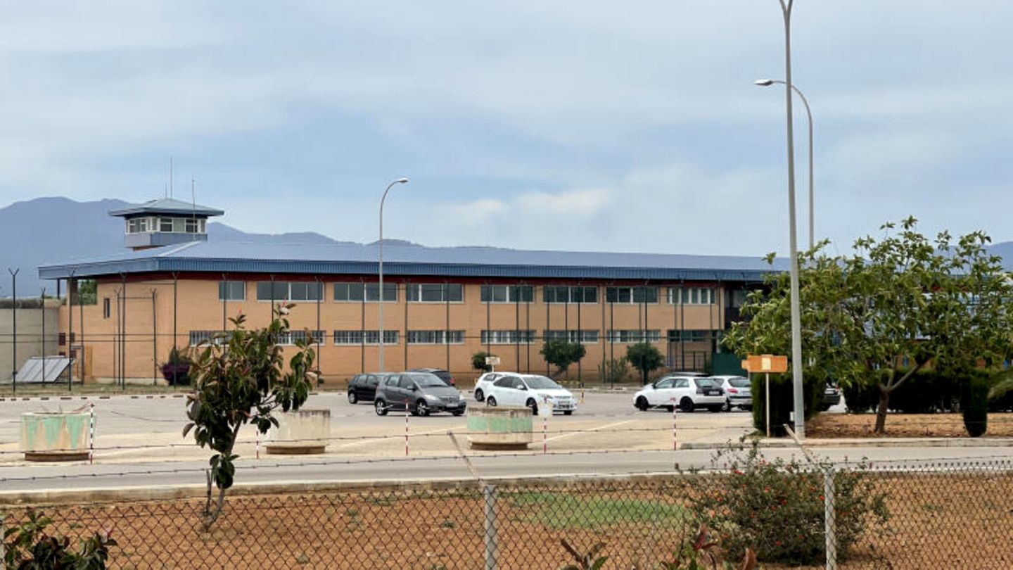 Spanien, Palma de Mallorca: Das Gefängnis Centro Penitenciario de Mallorca. Hier saßen die "Kegelbrüder" in U-Haft. 