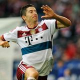 Robert Lewandowski nach seinem ersten Tor für den FC Bayern