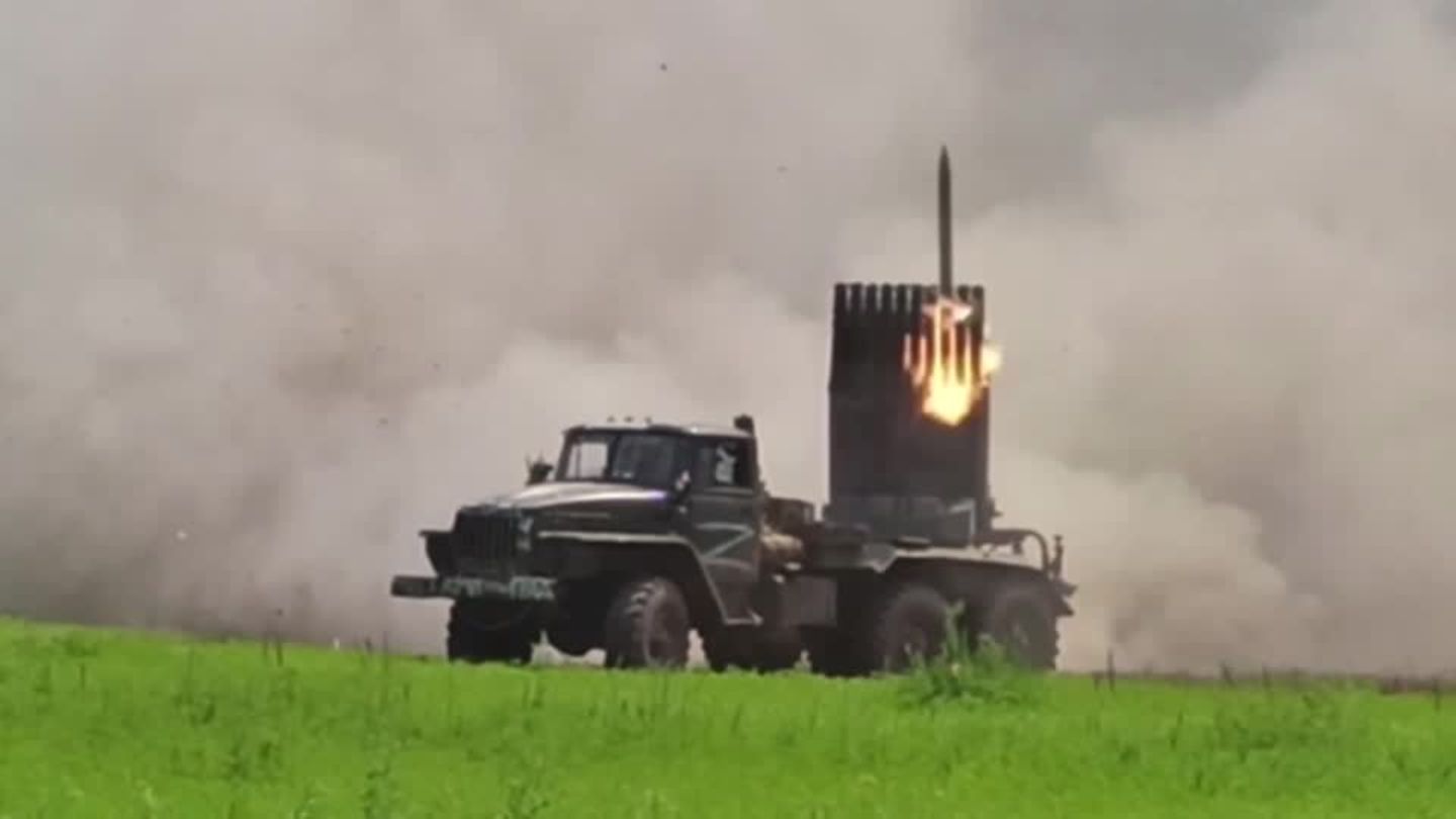 Ukraine War: Russia Attacks North-Southeast Cities (Video)