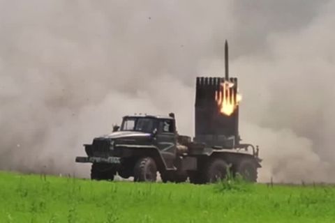 Moskau will Kämpfe intensivieren: Russland greift Städte im Nordosten und Südosten der Ukraine an