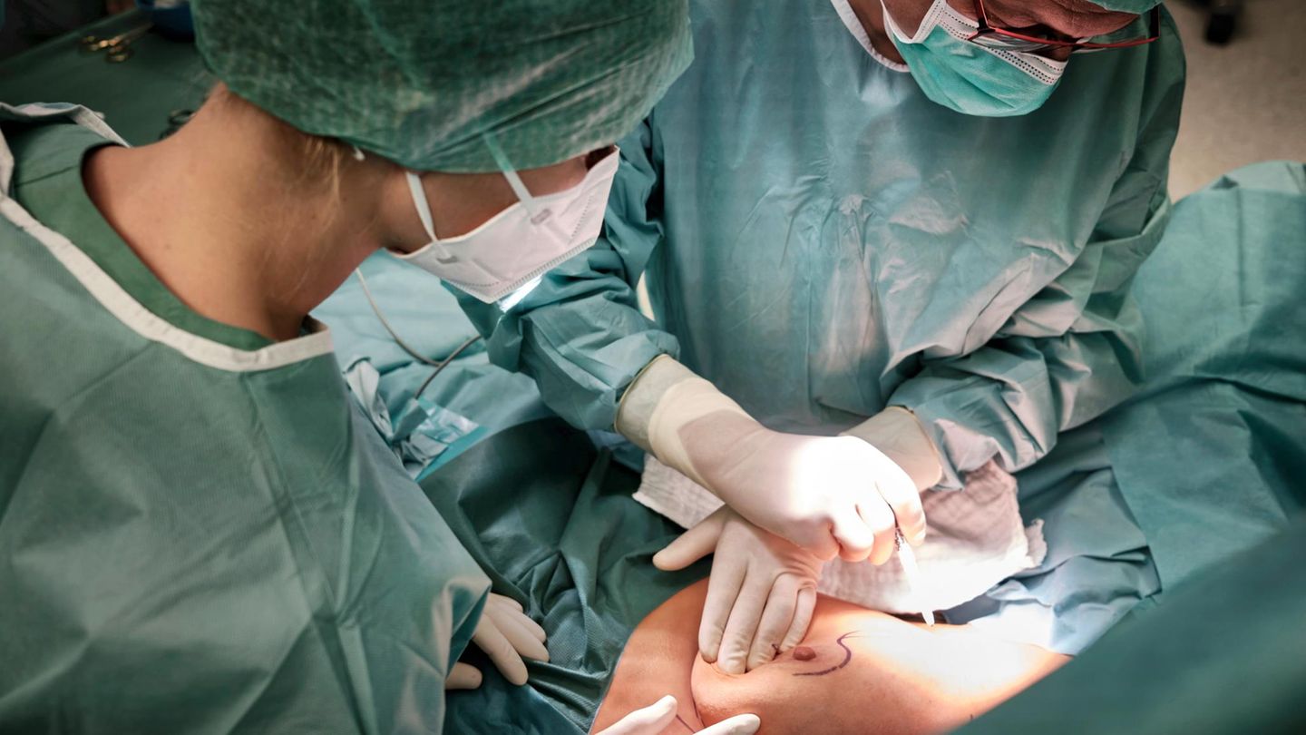 Brustkrebs-Operation: Entfernung eines Mammakarzinoms