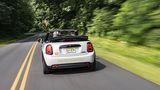 Mini Cooper SE Cabrio 2022.