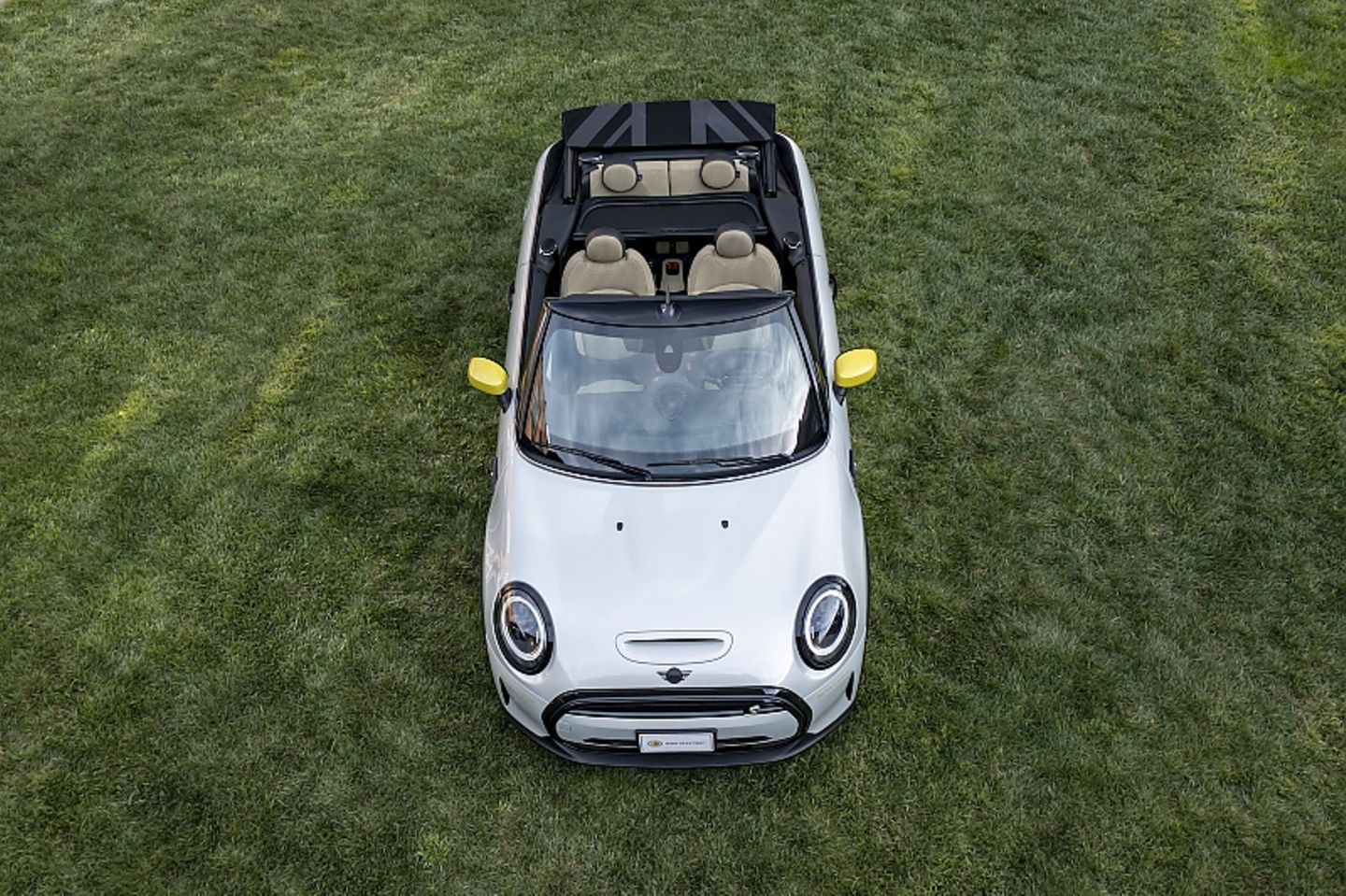 Mini Cooper SE Cabrio 2022