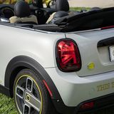 Mini Cooper SE Cabrio 2022