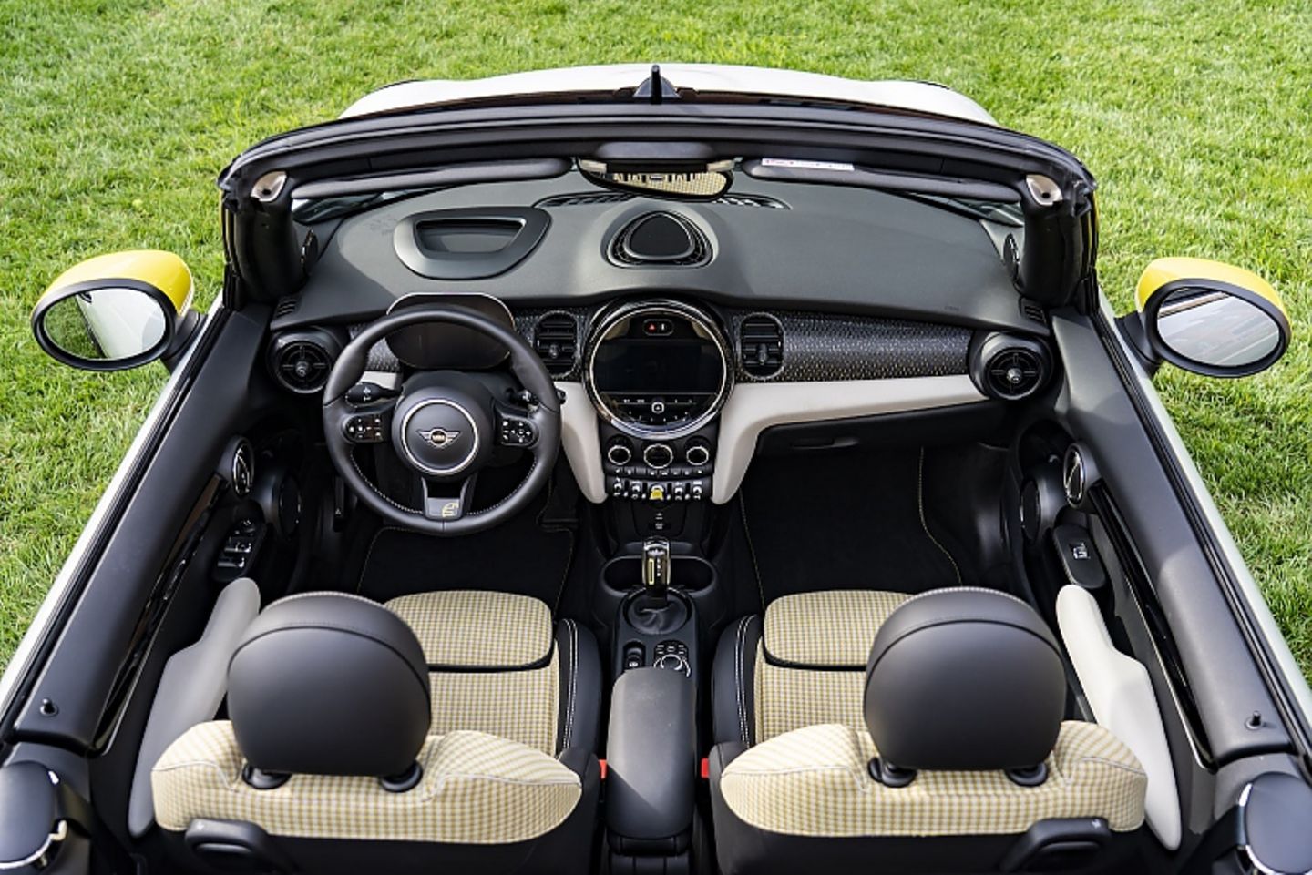 Mini Cooper SE Cabrio 2022